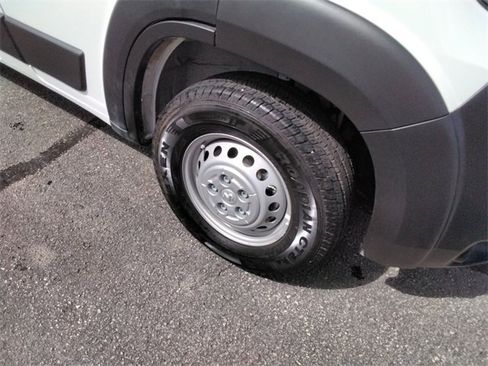 Used 2025 RAM ProMaster 2500 w/ Safety Group image 17