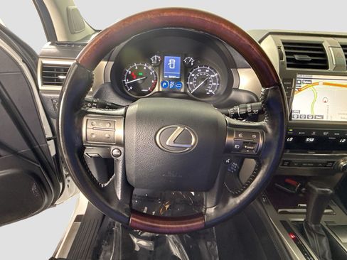 Used 2017 Lexus GX 460 Premium w/ Premium Package AWD/4WD image 13