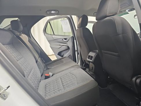 Certified 2024 Chevrolet Equinox LT FWD image 14