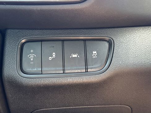 Used 2020 Hyundai Santa Fe SEL image 17