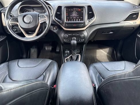 Used 2014 Jeep Cherokee Limited w/ Luxury Group AWD/4WD image 13