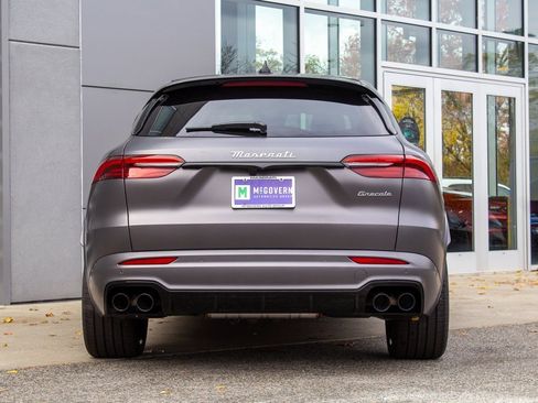 New 2025 Maserati Grecale Modena image 9