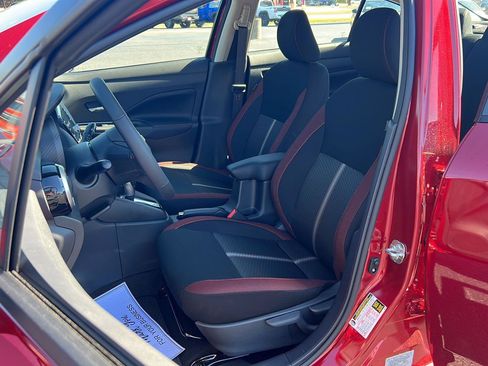 New 2025 Nissan Versa SR w/ Trunk Package image 13