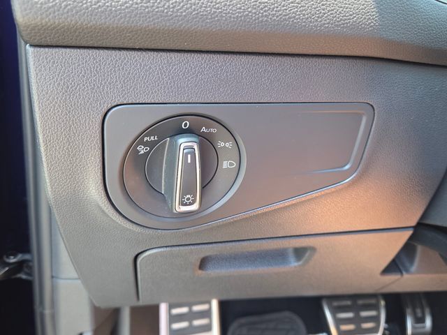 Used 2022 Volkswagen Tiguan SEL R-Line AWD/4WD image 29