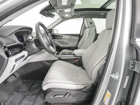 Used 2026 Acura MDX SH-AWD w/ Advance Package image 9