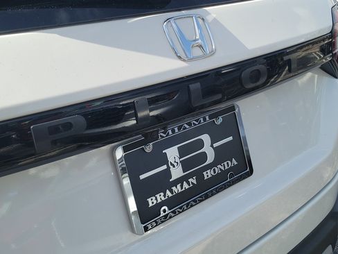 Certified 2025 Honda Pilot EX-L image 5