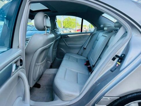 Used 2005 Mercedes-Benz C 230 Sedan image 12
