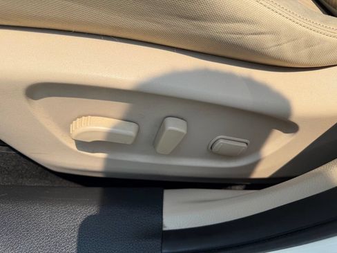 Used 2020 Nissan Rogue SV w/ Premium Package FWD image 29