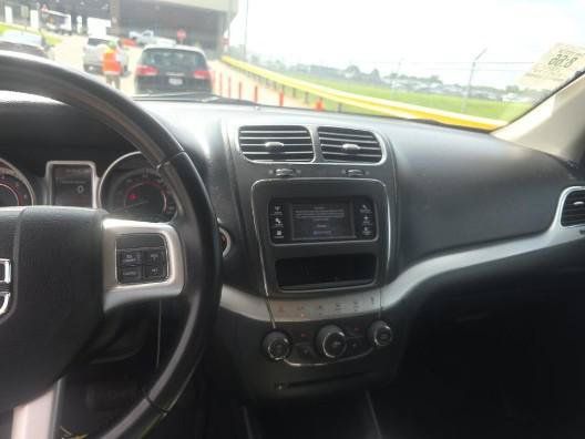 Used 2020 Dodge Journey SE w/ SE Popular Equipment Group FWD image 14