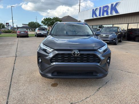 Used 2023 Toyota RAV4 XLE Premium AWD/4WD image 8