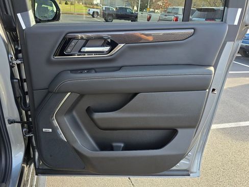 New 2026 GMC Yukon XL Elevation w/ Elevation Premium Package AWD/4WD image 33