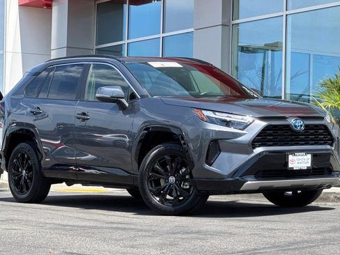 Used 2023 Toyota RAV4 SE w/ Convenience Package AWD/4WD image 2