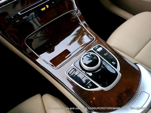 Used 2018 Mercedes-Benz GLC 300 w/ Premium Package image 51