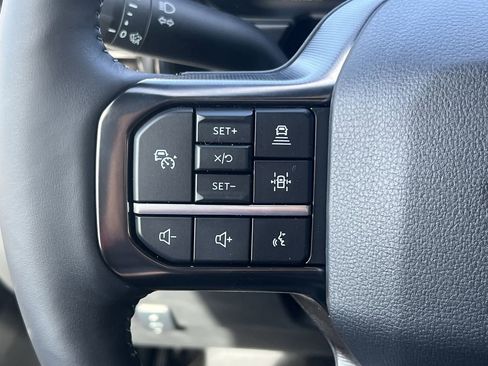 New 2026 Ford F250 Platinum w/ FX4 Off-Road Package AWD/4WD image 31