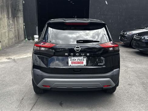 Used 2023 Nissan Rogue S AWD/4WD image 6