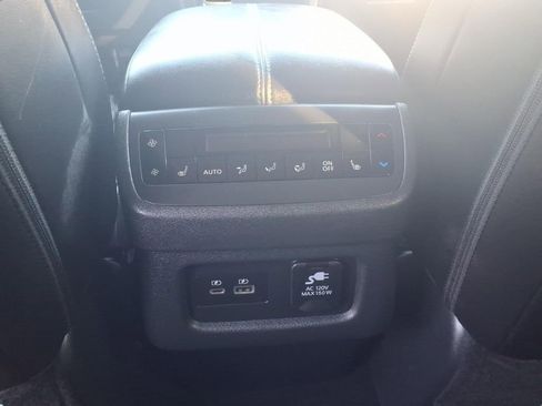 Used 2024 Nissan Pathfinder Platinum w/ Cargo Package image 28