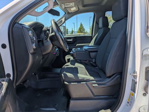 Used 2021 GMC Sierra 2500 4x4 Crew Cab w/ Convenience Package image 15