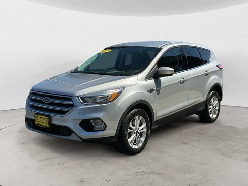 Used 2017 Ford Escape SE AWD/4WD image 1