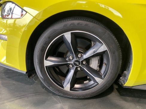 Used 2021 Ford Mustang GT RWD image 12