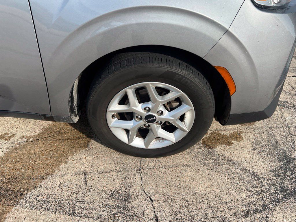 Used 2022 Kia Soul LX w/ Technology Package FWD image 39