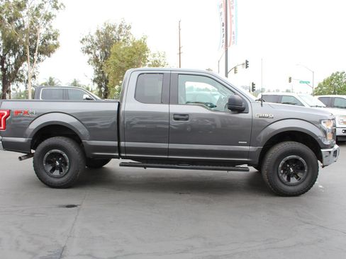 Used 2017 Ford F150 XLT w/ Trailer Tow Package AWD/4WD image 8