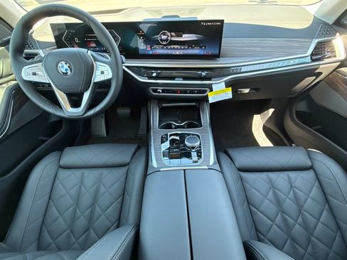 New 2026 BMW X7 xDrive40i AWD/4WD image 19