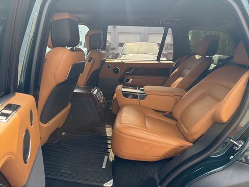 Used 2020 Land Rover Range Rover Long Wheelbase Autobiography image 24