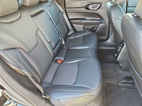 New 2026 Jeep Compass Latitude image 20