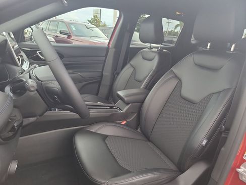New 2026 Jeep Compass Latitude AWD/4WD image 21