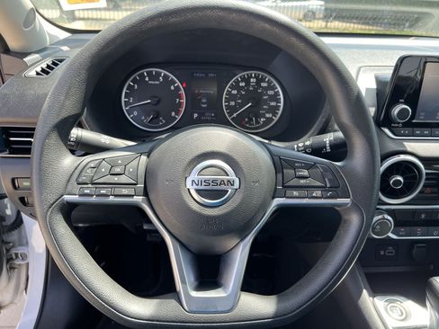 Used 2020 Nissan Sentra S FWD image 6