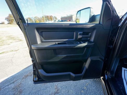 Used 2022 RAM 3500 Tradesman w/ Max Tow Package image 17