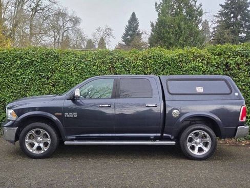 Used 2015 RAM 1500 Laramie w/ Convenience Group AWD/4WD image 4