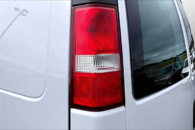 Used 2025 Chevrolet Express 2500 w/ Driver Convenience Package RWD image 28