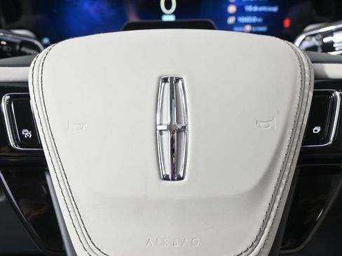 New 2026 Lincoln Aviator Reserve AWD/4WD image 36