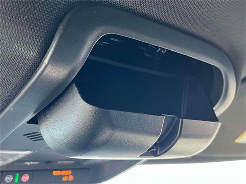 Used 2024 Buick Enclave Premium image 31