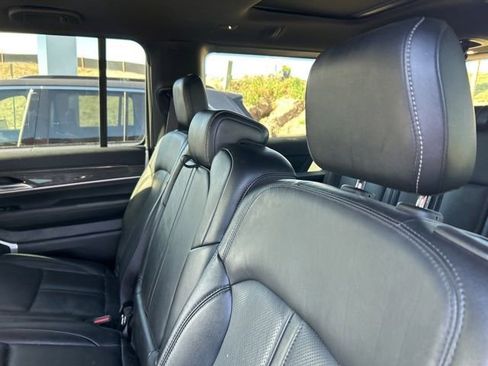 Used 2022 Jeep Wagoneer Series II w/ Premium Group I image 8