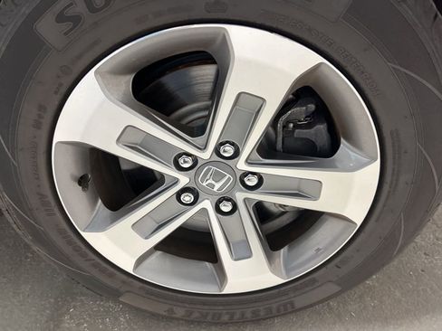 Used 2023 Honda Pilot EX-L image 46