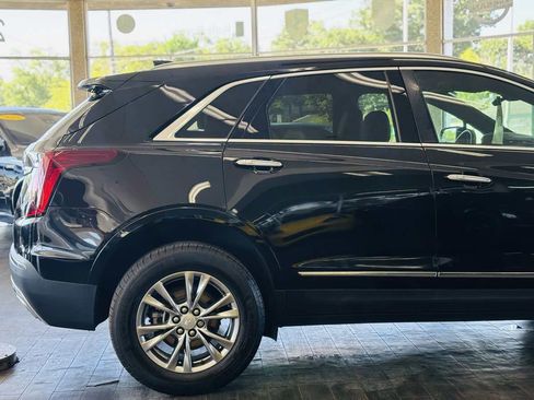 Used 2021 Cadillac XT5 Premium Luxury FWD image 6