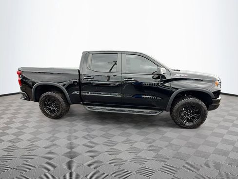 Used 2025 Chevrolet Silverado 1500 ZR2 w/ Technology Package AWD/4WD image 5