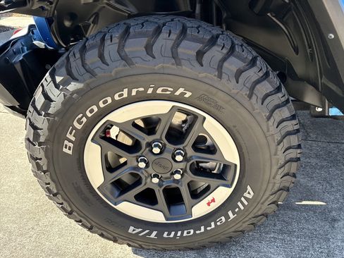 Used 2022 Jeep Wrangler Unlimited Rubicon w/ LED Lighting Group image 11