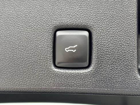 Used 2024 Ford Escape ST-Line w/ Tech Pack #1 image 9