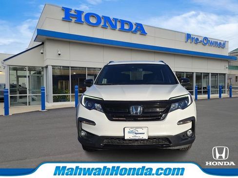 Used 2022 Honda Pilot TrailSport image 2