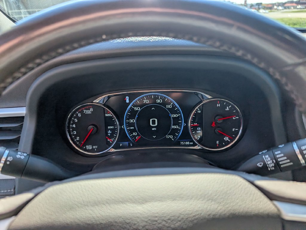 Used 2022 GMC Acadia SLT w/ Technology Package AWD/4WD image 19