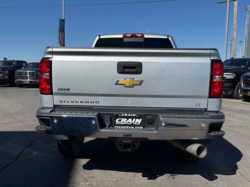 Used 2019 Chevrolet Silverado 2500 LT w/ LT Convenience Package image 6