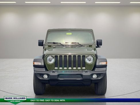 Used 2021 Jeep Wrangler Sport AWD/4WD image 9