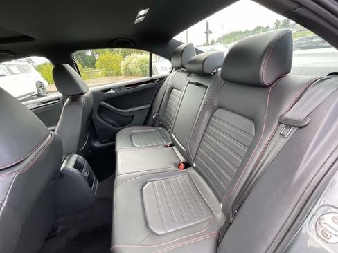Used 2017 Volkswagen Jetta GLI FWD image 13