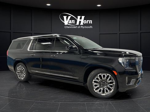 Used 2024 GMC Yukon XL Denali Ultimate AWD/4WD image 1