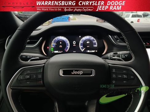 New 2025 Jeep Grand Cherokee L Limited w/ Luxury Tech Group II image 20