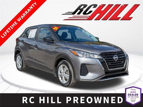 Used 2023 Nissan Kicks S image 1