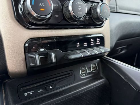 Used 2019 RAM 1500 Laramie image 16